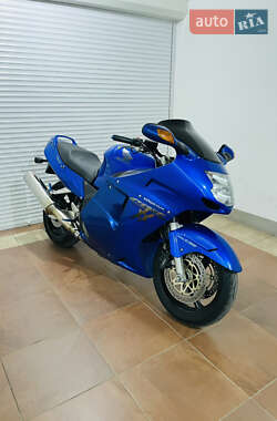 Мотоцикл Спорт-туризм Honda CBR 1100XX 2001 в 