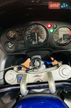 Мотоцикл Спорт-туризм Honda CBR 1100XX 2001 в 