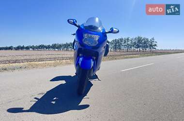 Спортбайк Honda CBR 1100XX 2000 в 