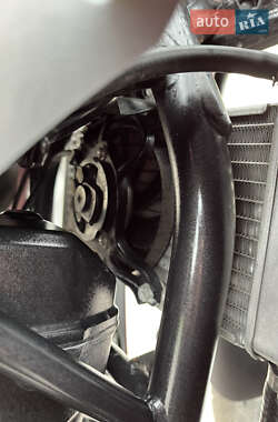 Мотоцикл Спорт-туризм Honda CBR 250R 2011 в 