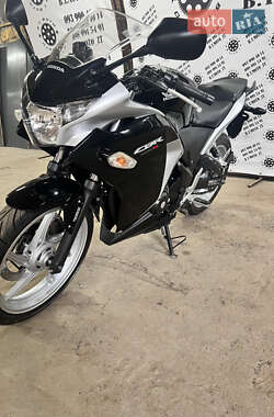 Мотоцикл Спорт-туризм Honda CBR 250R 2012 в 