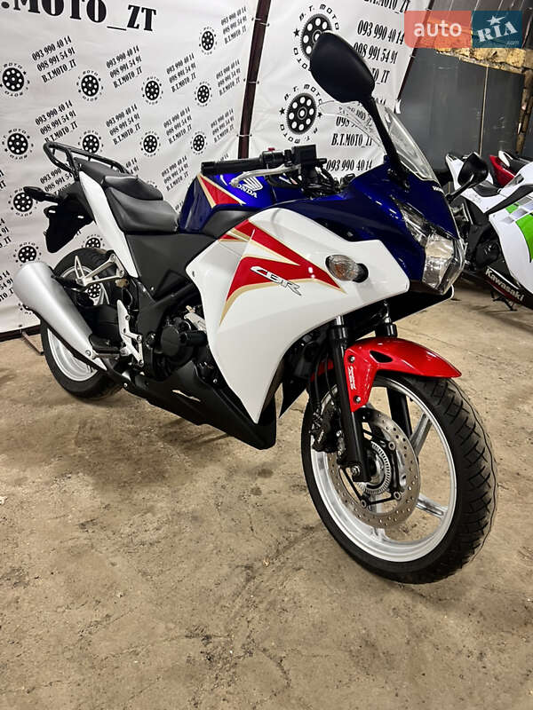 Мотоцикл Спорт-туризм Honda CBR 250R 2012 в Житомире фото 2 Мотоцикл Спорт-туризм Honda CBR 250R 2012 в Житомире