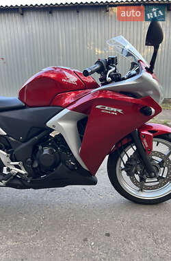 Мотоцикл Спорт-туризм Honda CBR 250R 2011 в 