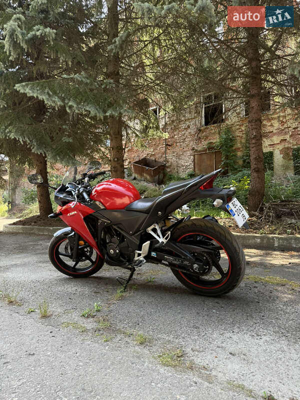 Спортбайк Honda CBR 250R 2014 в Львове