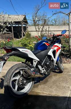 Спортбайк Honda CBR 250R 2011 в 