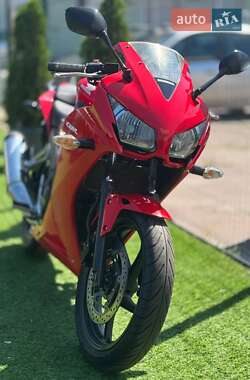Спортбайк Honda CBR 250R 2017 в Киеве