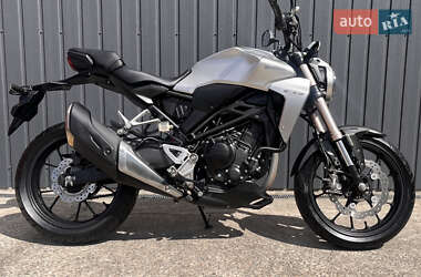 Мотоцикл Без обтекателей (Naked bike) Honda CBR 250R 2019 в 