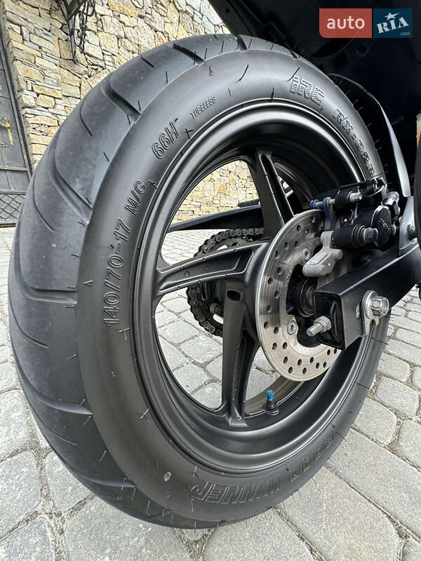 Спортбайк Honda CBR 250R 2016 в Городку