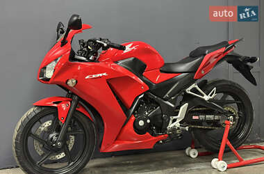 Спортбайк Honda CBR 250R 2017 в Киеве
