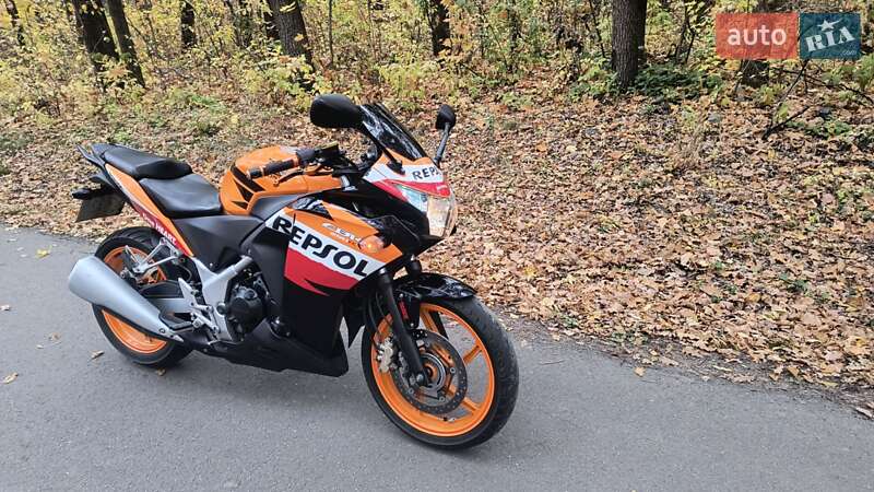 Спортбайк Honda CBR 250R 2016 в Харкові