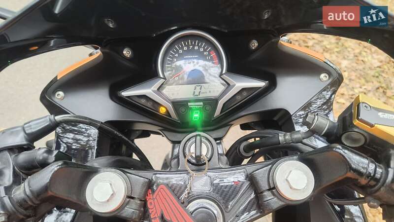 Спортбайк Honda CBR 250R 2016 в Харкові