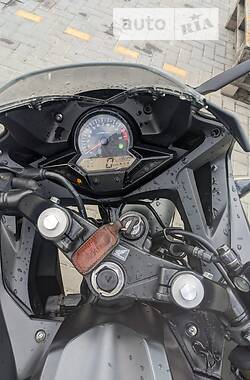 Спортбайк Honda CBR 300R 2015 в Харкові