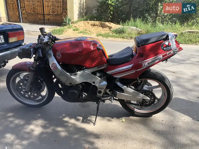 Honda CBR 400F 1999