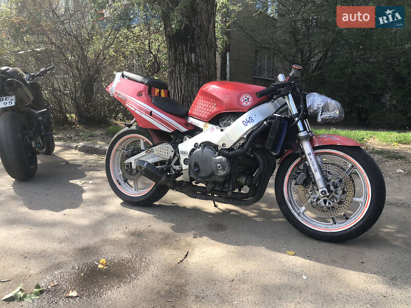 Спортбайк Honda CBR 400F 1999 в Одессе