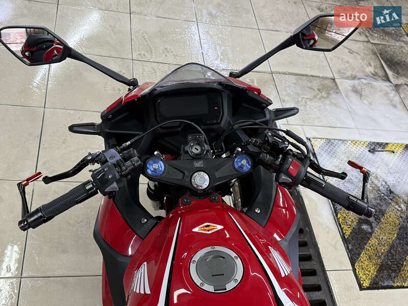 Спортбайк Honda CBR 400R 2021 в Одессе