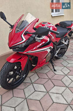 Спортбайк Honda CBR 400R 2019 в Дніпрі