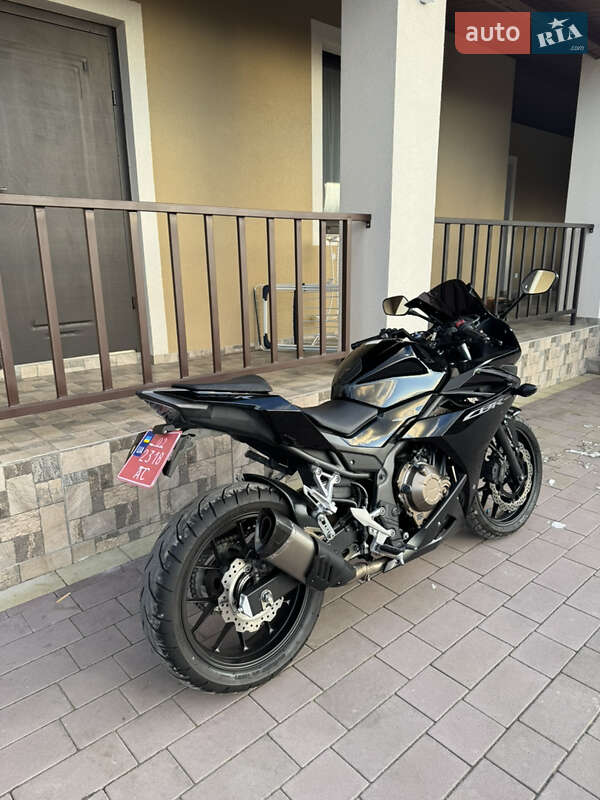 Спортбайк Honda CBR 400R 2017 в Львове