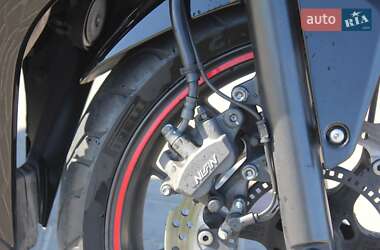 Спортбайк Honda CBR 400R 2013 в 