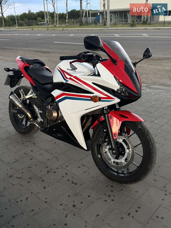 Спортбайк Honda CBR 400R 2016 в Миколаєві