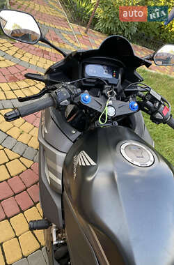 Спортбайк Honda CBR 400R 2020 в 