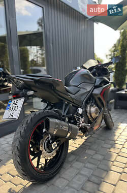 Спортбайк Honda CBR 400R 2021 в 