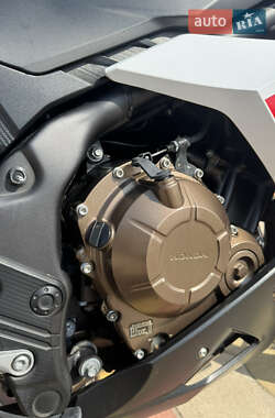 Спортбайк Honda CBR 400R 2016 в 