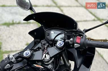 Спортбайк Honda CBR 400R 2016 в 
