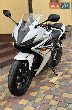 Спортбайк Honda CBR 400R 2017 в Львове