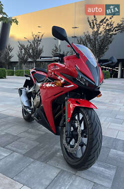 Спортбайк Honda CBR 400R 2016 в Киеве