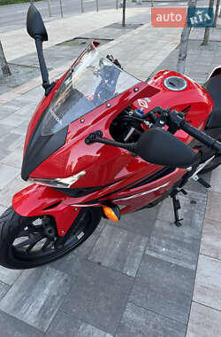 Спортбайк Honda CBR 400R 2016 в 