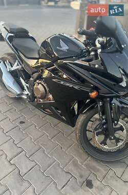 Спортбайк Honda CBR 400R 2017 в Кривому Розі