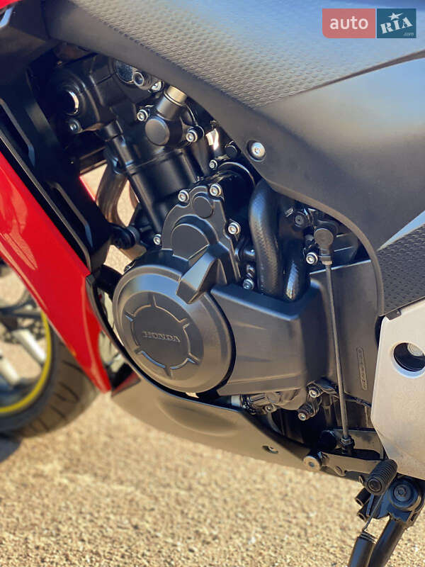 Мотоцикл Без обтікачів (Naked bike) Honda CBR 400R 2013 в Сновську фото 10 Мотоцикл Без обтікачів (Naked bike) Honda CBR 400R 2013 в Сновську