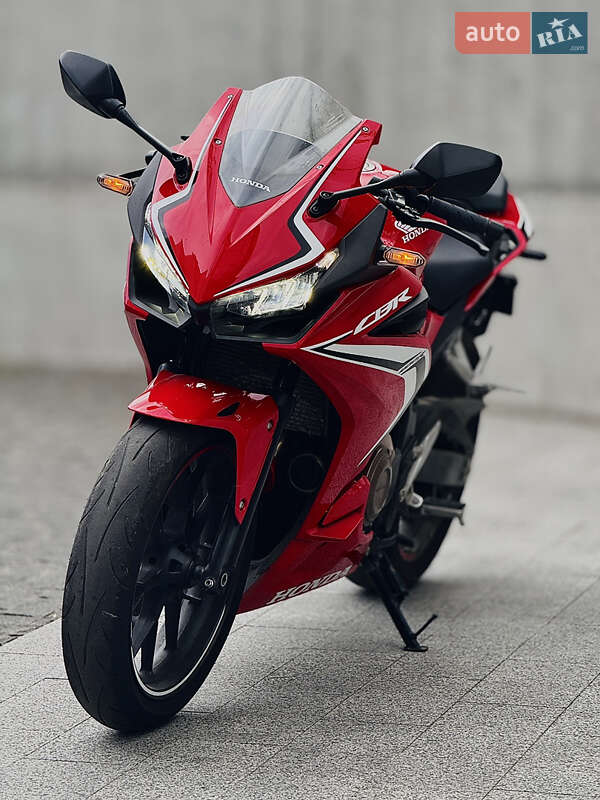 Спортбайк Honda CBR 400R 2019 в Фастове