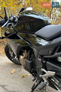 Спортбайк Honda CBR 400R 2016 в  фото 6 Спортбайк Honda CBR 400R 2016 в