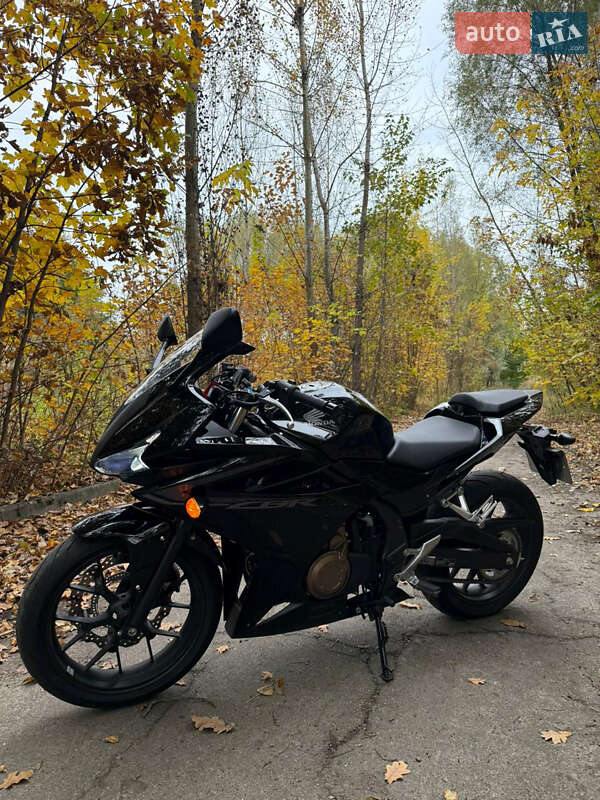 Спортбайк Honda CBR 400R 2016 в Києві