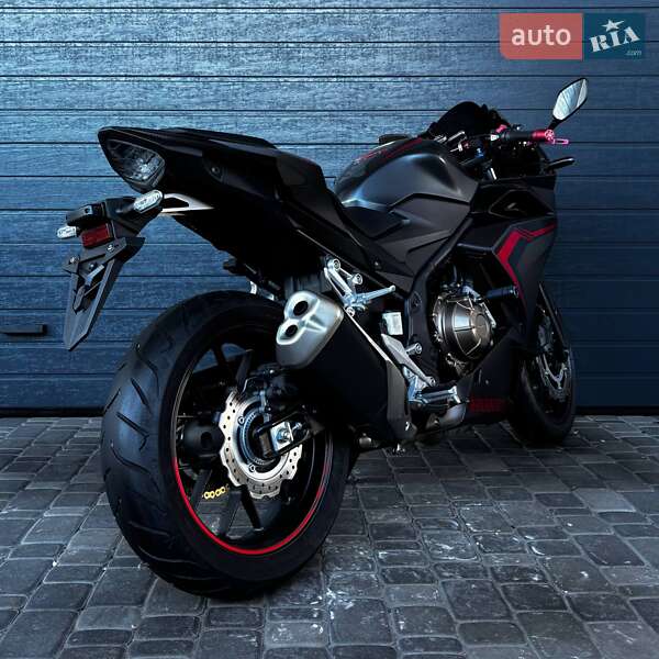 Мотоцикл Без обтекателей (Naked bike) Honda CBR 400R 2020 в Белой Церкви фото 5 Мотоцикл Без обтекателей (Naked bike) Honda CBR 400R 2020 в Белой Церкви