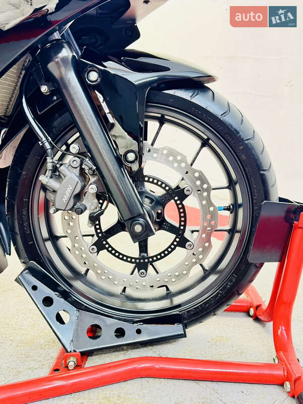 Спортбайк Honda CBR 400R 2013 в Одессе