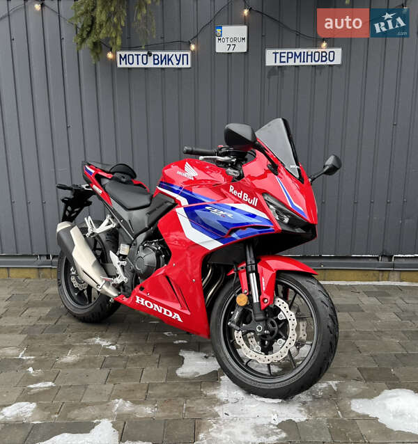 Honda CBR 400R 2025