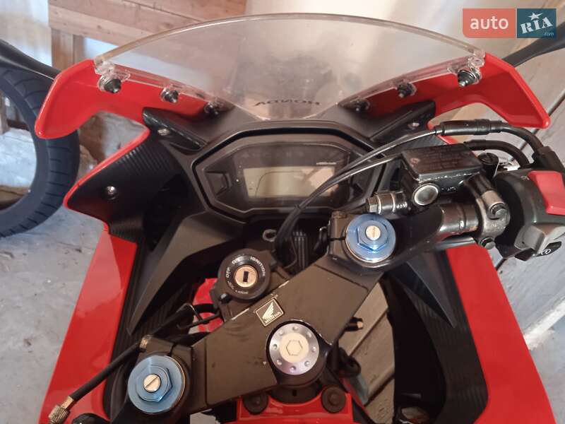Спортбайк Honda CBR 500R 2016 в Запоріжжі