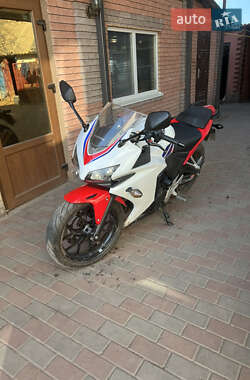Спортбайк Honda CBR 500R 2016 в 