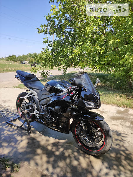 Спортбайк хонда cbr