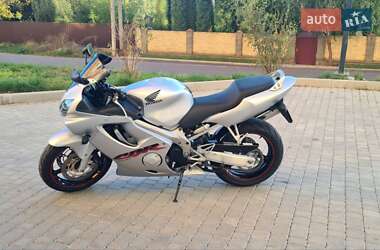 Спортбайк Honda CBR 600F4i 2002 в Вінниці