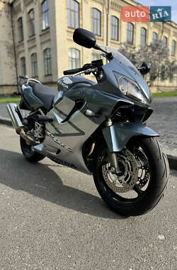 Мотоцикл Спорт-туризм Honda CBR 600F4i 2005 в 
