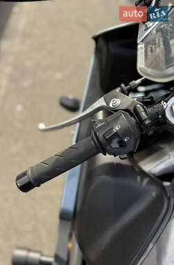 Мотоцикл Спорт-туризм Honda CBR 600F4i 2005 в 