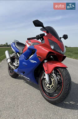 Спортбайк Honda CBR 600F4i 2001 в 