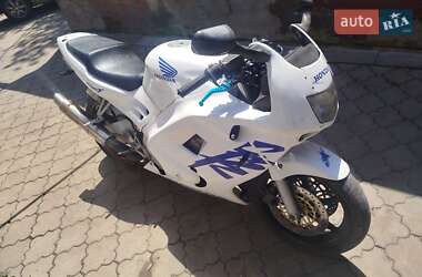 Спортбайк Honda CBR 600F4i 1996 в Харкові