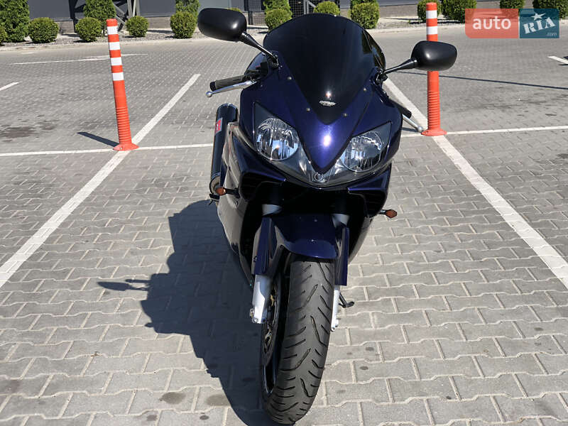 Спортбайк Honda CBR 600F4i 2002 в Виннице