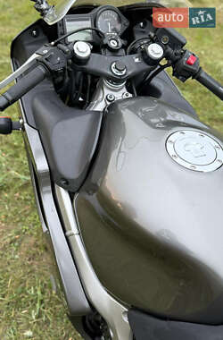 Мотоцикл Спорт-туризм Honda CBR 600F4i 2005 в 