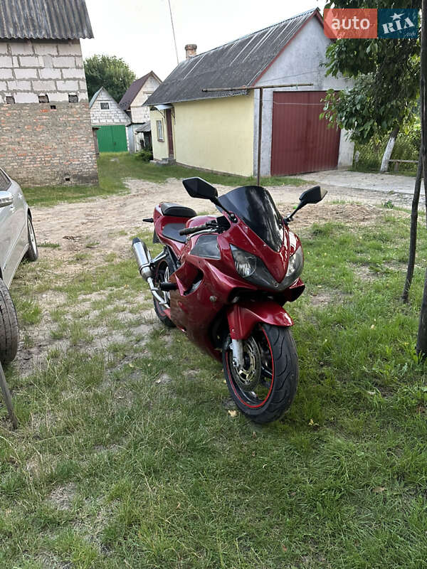 Honda CBR 600F4i 2001