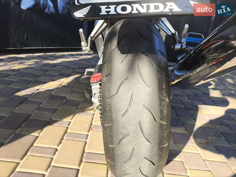 Мотоцикл Спорт-туризм Honda CBR 600F4i 2002 в Кременчуге